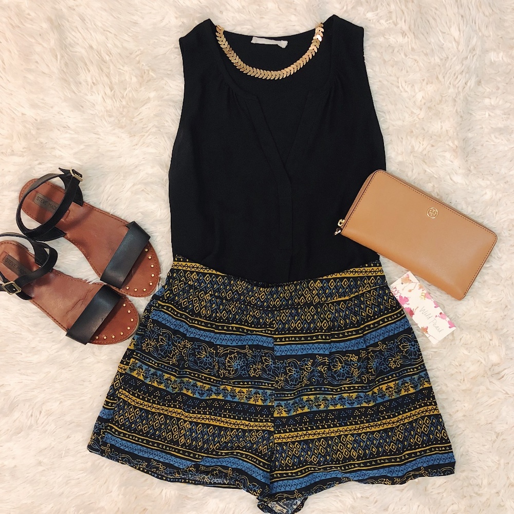 NWT Wild Pearl Boho Printed Soft Shorts Small